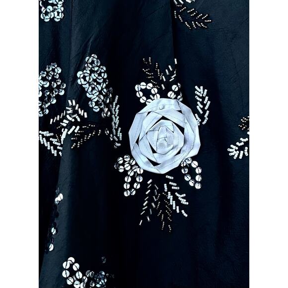 Tibi Skirt 100% Raw Silk Skater Floral Appliqué Sequin Sz 2 Black Soft Grunge - Picture 3 of 9